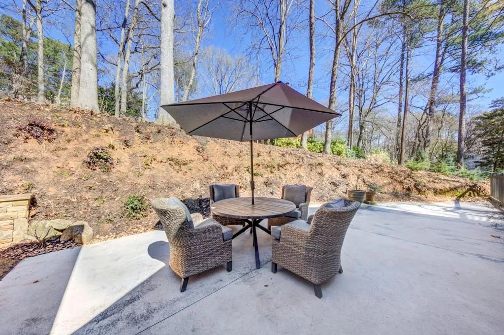 7160 Twin Branch Road, Atlanta, Georgia 30328, 4 Bedrooms Bedrooms, ,3 BathroomsBathrooms,Residential,Sold,7160 Twin Branch Road,7020330