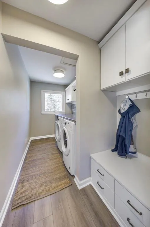 7160 Twin Branch Road, Atlanta, Georgia 30328, 4 Bedrooms Bedrooms, ,3 BathroomsBathrooms,Residential,Sold,7160 Twin Branch Road,7020330