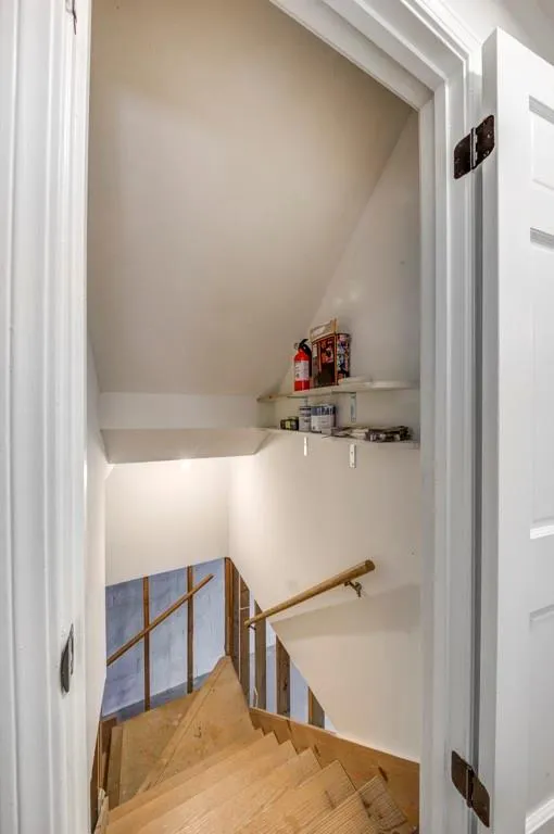 7160 Twin Branch Road, Atlanta, Georgia 30328, 4 Bedrooms Bedrooms, ,3 BathroomsBathrooms,Residential,Sold,7160 Twin Branch Road,7020330