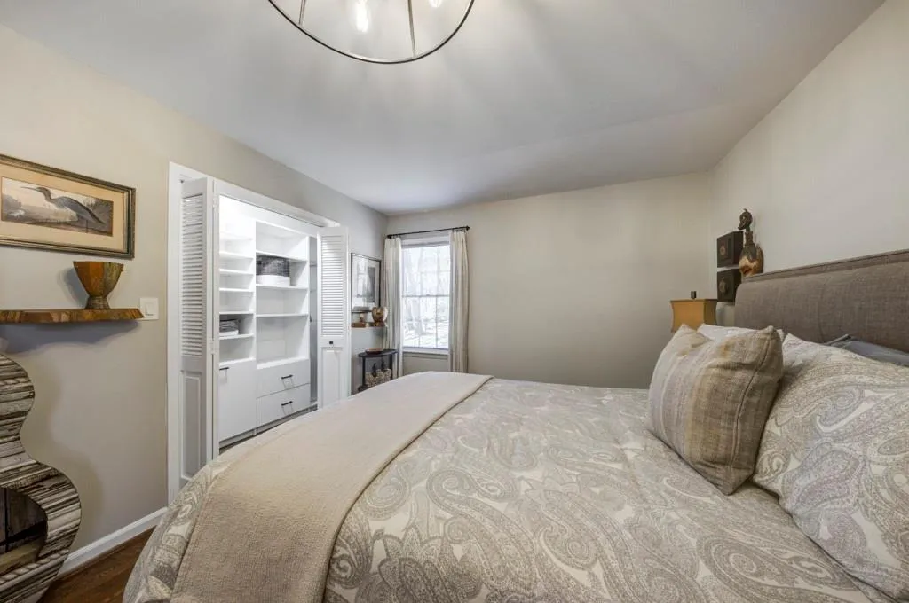 7160 Twin Branch Road, Atlanta, Georgia 30328, 4 Bedrooms Bedrooms, ,3 BathroomsBathrooms,Residential,Sold,7160 Twin Branch Road,7020330