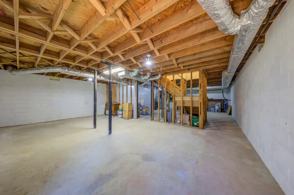 7160 Twin Branch Road, Atlanta, Georgia 30328, 4 Bedrooms Bedrooms, ,3 BathroomsBathrooms,Residential,Sold,7160 Twin Branch Road,7020330