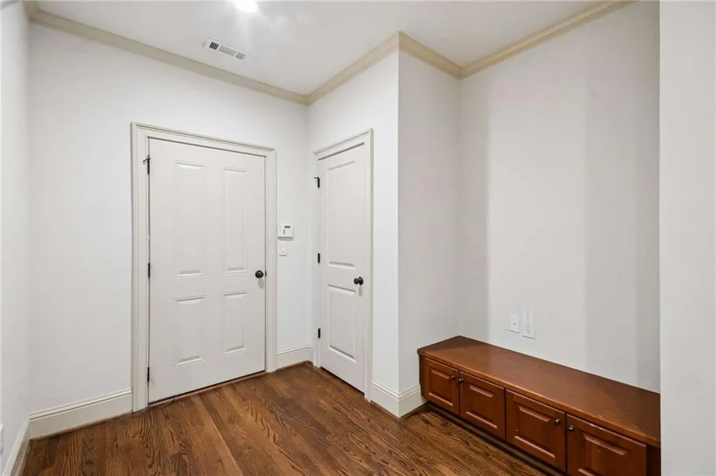 3611 E Paces Way Ne, Atlanta, Georgia 30326, 3 Bedrooms Bedrooms, 0 ,3 BathroomsBathrooms,Residential,For Sale,3611 E Paces Way Ne,7835406
