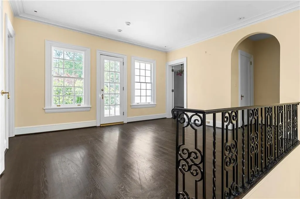 401 Peachtree Battle Avenue Nw, Atlanta, Georgia 30305, 4 Bedrooms Bedrooms, ,3 BathroomsBathrooms,Residential,For Sale,401 Peachtree Battle Avenue Nw,7541406
