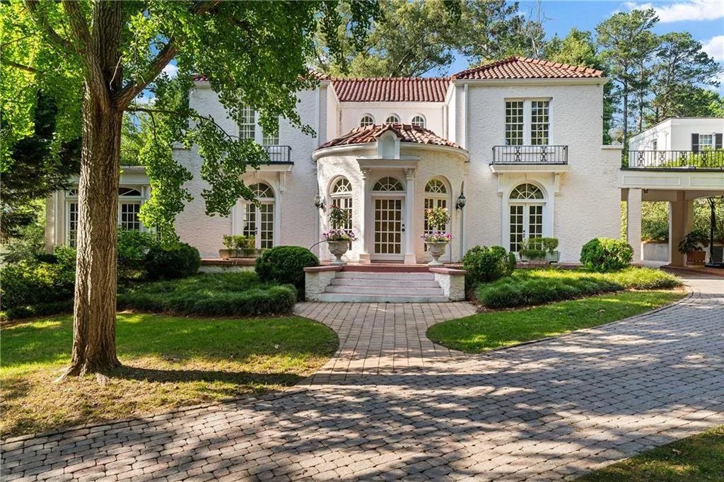 401 Peachtree Battle Avenue Nw, Atlanta, Georgia 30305, 4 Bedrooms Bedrooms, ,3 BathroomsBathrooms,Residential,For Sale,401 Peachtree Battle Avenue Nw,7541406