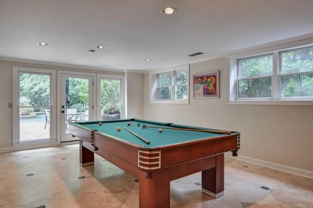 400 N Errol Court, Sandy Springs, Georgia 30327, 5 Bedrooms Bedrooms, ,4 BathroomsBathrooms,Residential,Sold,400 N Errol Court,6077662