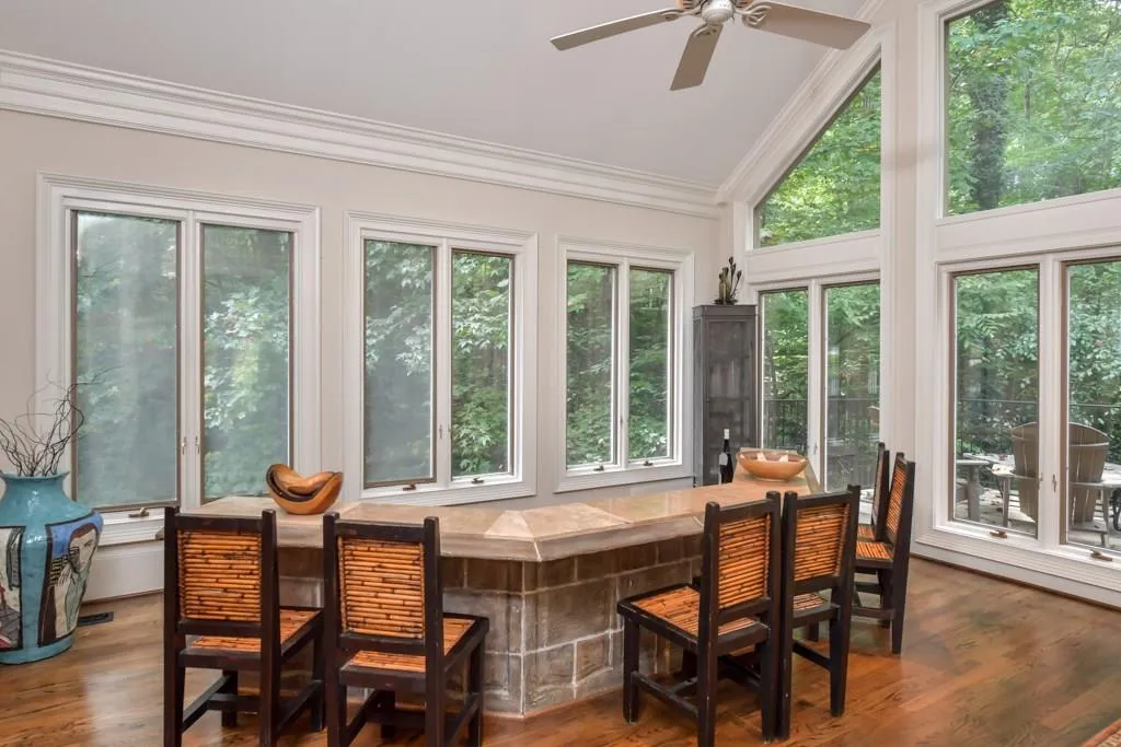 400 N Errol Court, Sandy Springs, Georgia 30327, 5 Bedrooms Bedrooms, ,4 BathroomsBathrooms,Residential,Sold,400 N Errol Court,6077662