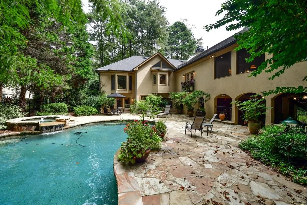 400 N Errol Court, Sandy Springs, Georgia 30327, 5 Bedrooms Bedrooms, ,4 BathroomsBathrooms,Residential,Sold,400 N Errol Court,6077662