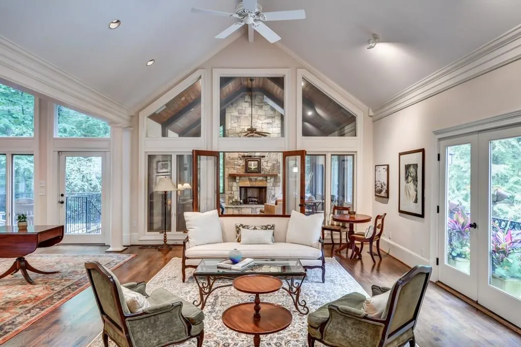 400 N Errol Court, Sandy Springs, Georgia 30327, 5 Bedrooms Bedrooms, ,4 BathroomsBathrooms,Residential,Sold,400 N Errol Court,6077662