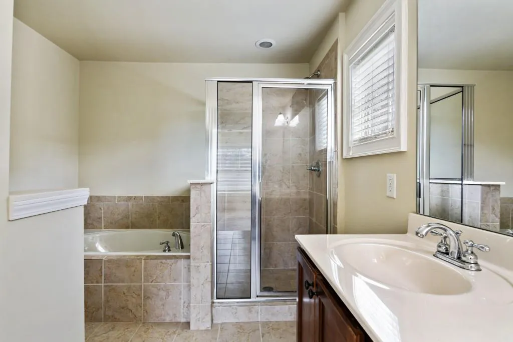 867 Perennial Drive Unit 106, Atlanta, Georgia 30328, 2 Bedrooms Bedrooms, ,2 BathroomsBathrooms,Residential,Sold,867 Perennial Drive Unit 106,7141846