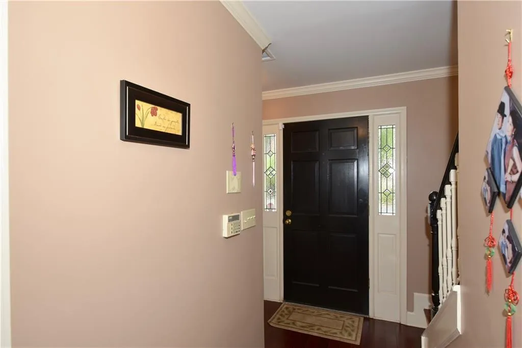 404 Defoors Mill Drive Nw, Atlanta, Georgia 30318, 2 Bedrooms Bedrooms, ,2 BathroomsBathrooms,Residential,Sold,404 Defoors Mill Drive Nw,5707748