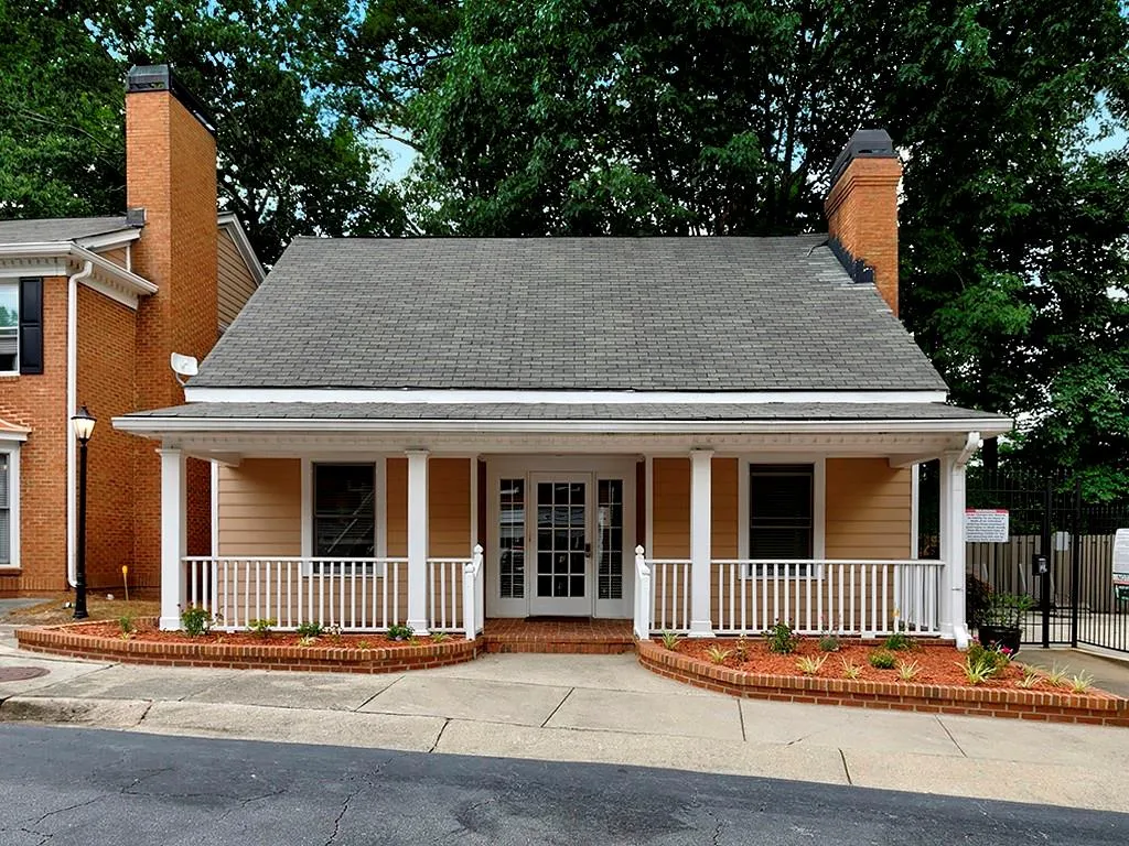 7500 Roswell Road Unit 100, Sandy Springs, Georgia 30350, 2 Bedrooms Bedrooms, ,2 BathroomsBathrooms,Residential,Sold,7500 Roswell Road Unit 100,7065715