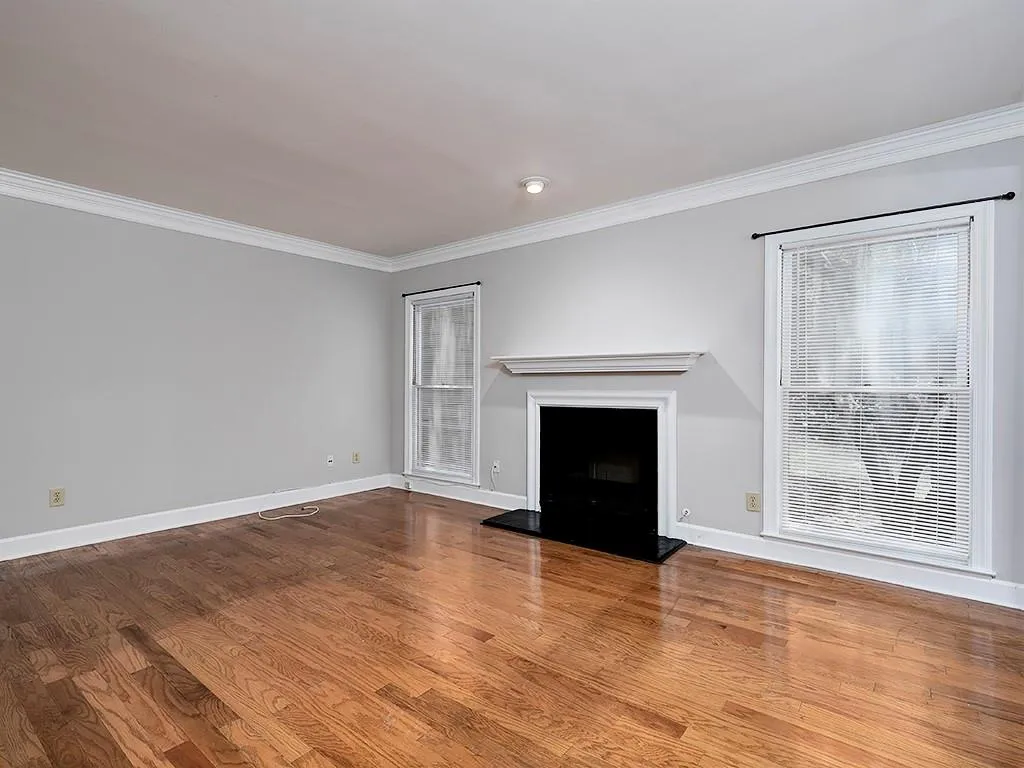 7500 Roswell Road Unit 100, Sandy Springs, Georgia 30350, 2 Bedrooms Bedrooms, ,2 BathroomsBathrooms,Residential,Sold,7500 Roswell Road Unit 100,7065715