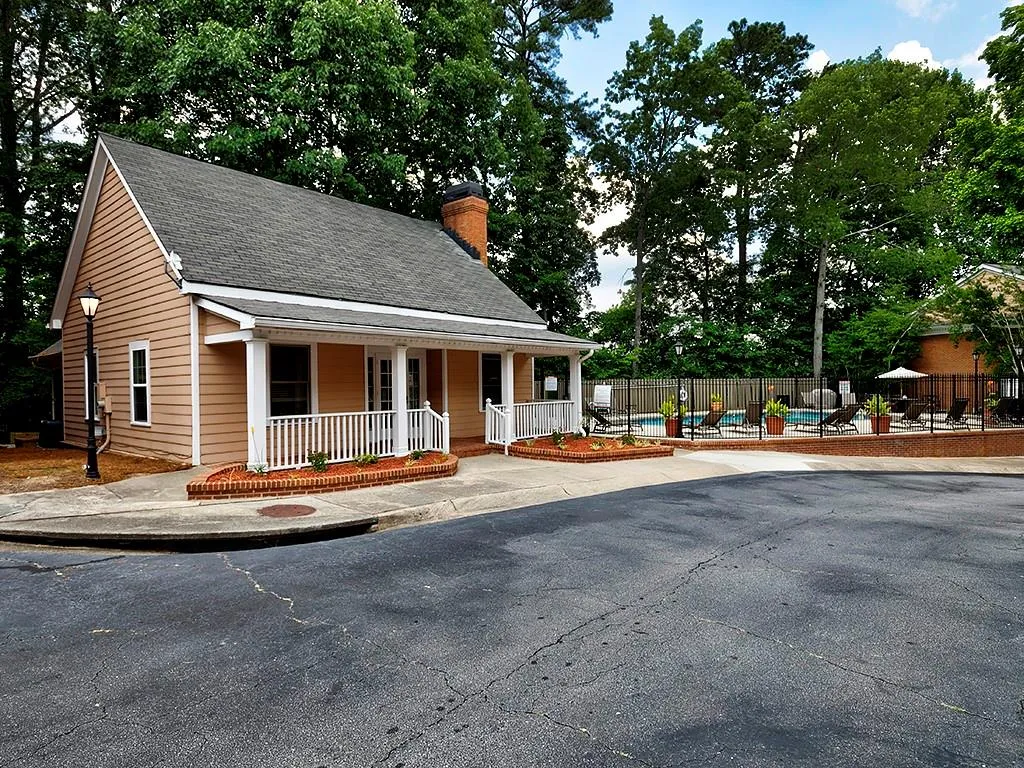 7500 Roswell Road Unit 100, Sandy Springs, Georgia 30350, 2 Bedrooms Bedrooms, ,2 BathroomsBathrooms,Residential,Sold,7500 Roswell Road Unit 100,7065715