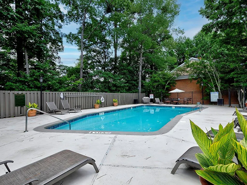 7500 Roswell Road Unit 100, Sandy Springs, Georgia 30350, 2 Bedrooms Bedrooms, ,2 BathroomsBathrooms,Residential,Sold,7500 Roswell Road Unit 100,7065715