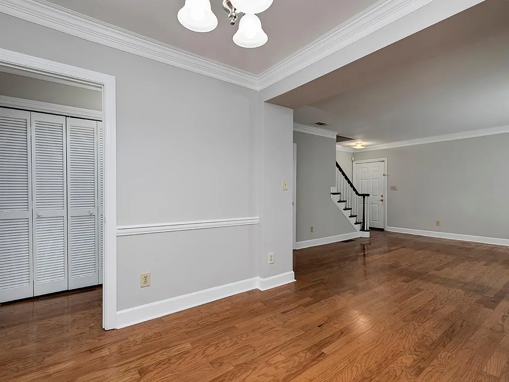 7500 Roswell Road Unit 100, Sandy Springs, Georgia 30350, 2 Bedrooms Bedrooms, ,2 BathroomsBathrooms,Residential,Sold,7500 Roswell Road Unit 100,7065715