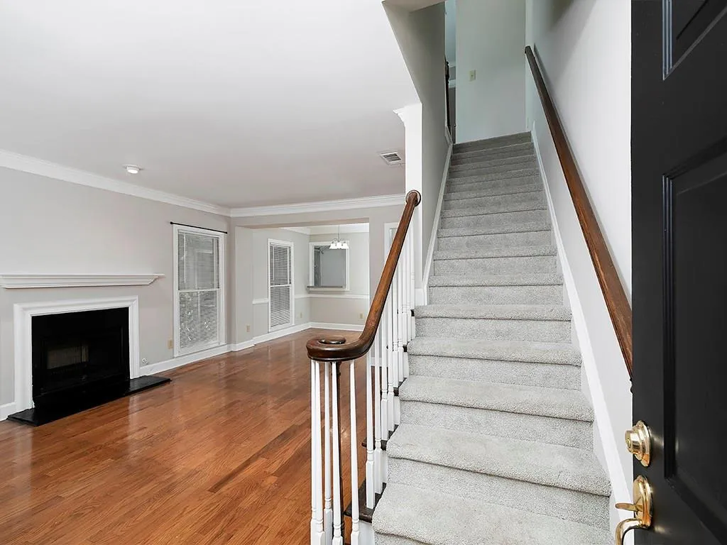 7500 Roswell Road Unit 100, Sandy Springs, Georgia 30350, 2 Bedrooms Bedrooms, ,2 BathroomsBathrooms,Residential,Sold,7500 Roswell Road Unit 100,7065715