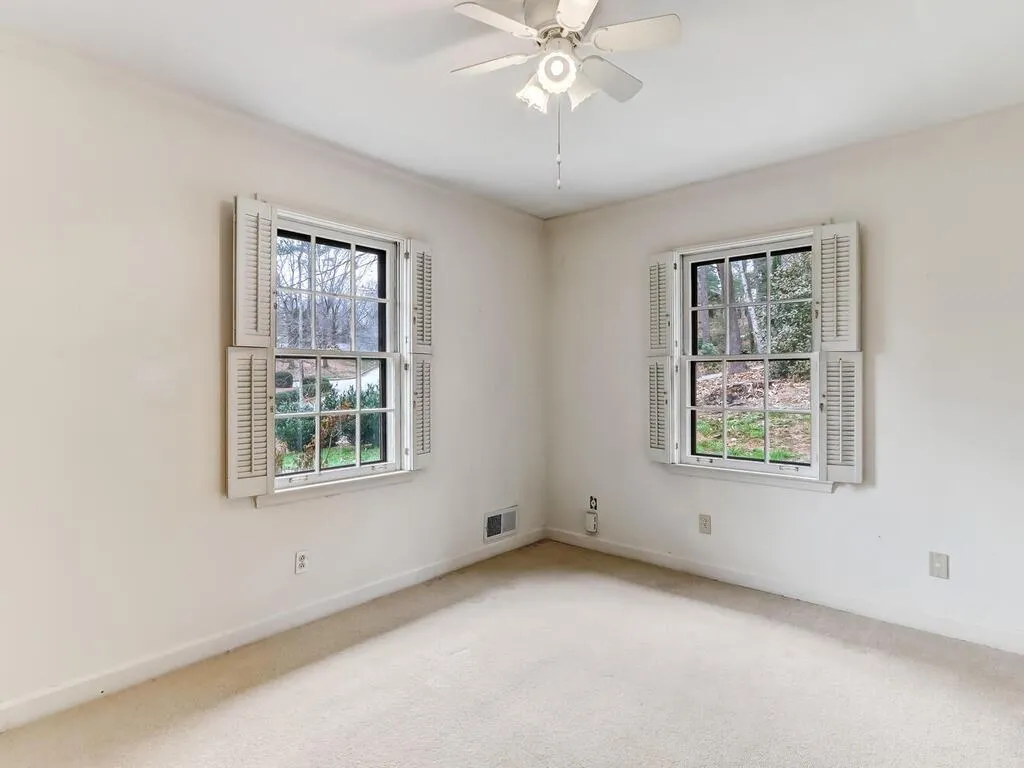 5605 Whitner Drive, Sandy Springs, Georgia 30327, 5 Bedrooms Bedrooms, ,4 BathroomsBathrooms,Residential,Sold,5605 Whitner Drive,6995574