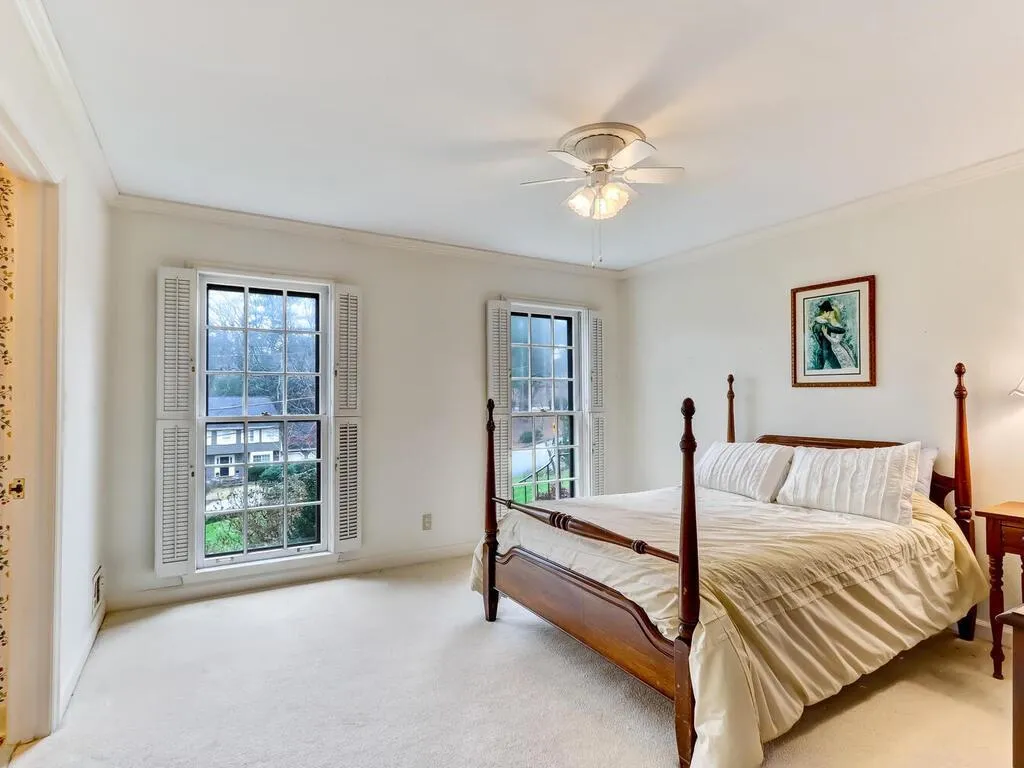 5605 Whitner Drive, Sandy Springs, Georgia 30327, 5 Bedrooms Bedrooms, ,4 BathroomsBathrooms,Residential,Sold,5605 Whitner Drive,6995574