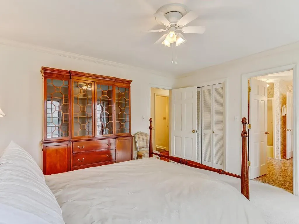 5605 Whitner Drive, Sandy Springs, Georgia 30327, 5 Bedrooms Bedrooms, ,4 BathroomsBathrooms,Residential,Sold,5605 Whitner Drive,6995574
