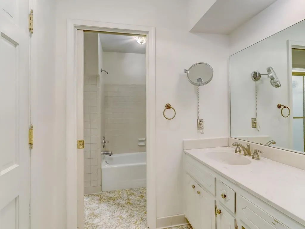 5605 Whitner Drive, Sandy Springs, Georgia 30327, 5 Bedrooms Bedrooms, ,4 BathroomsBathrooms,Residential,Sold,5605 Whitner Drive,6995574