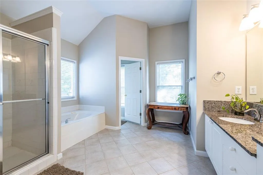 2092 Wood Trail Nw, Atlanta, Georgia 30318, 3 Bedrooms Bedrooms, ,3 BathroomsBathrooms,Residential,Sold,2092 Wood Trail Nw,7588366