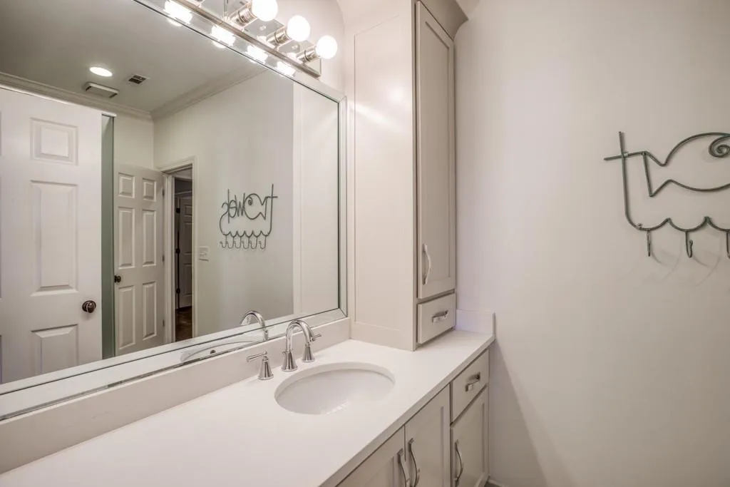 7875 Landowne Drive, Atlanta, Georgia 30350, 5 Bedrooms Bedrooms, ,4 BathroomsBathrooms,Residential,Sold,7875 Landowne Drive,6128994