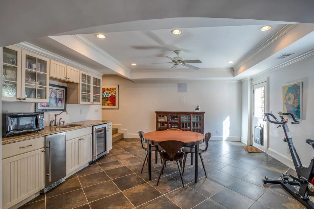 7875 Landowne Drive, Atlanta, Georgia 30350, 5 Bedrooms Bedrooms, ,4 BathroomsBathrooms,Residential,Sold,7875 Landowne Drive,6128994