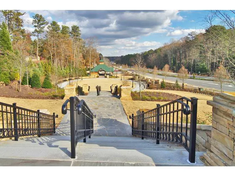 494 W Spalding Drive Ne, Atlanta, Georgia 30328, 4 Bedrooms Bedrooms, ,2 BathroomsBathrooms,Residential,Sold,494 W Spalding Drive Ne,5371359