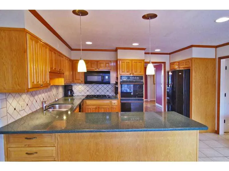 494 W Spalding Drive Ne, Atlanta, Georgia 30328, 4 Bedrooms Bedrooms, ,2 BathroomsBathrooms,Residential,Sold,494 W Spalding Drive Ne,5371359