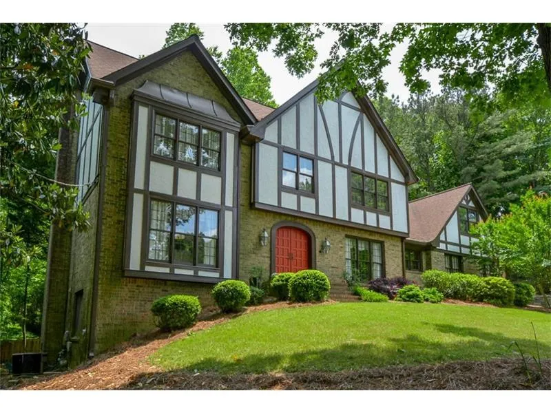305 Spindle Court, Sandy Springs, Georgia 30350, 4 Bedrooms Bedrooms, ,3 BathroomsBathrooms,Residential,Sold,305 Spindle Court,5807049