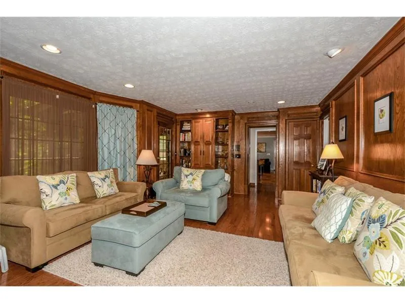 305 Spindle Court, Sandy Springs, Georgia 30350, 4 Bedrooms Bedrooms, ,3 BathroomsBathrooms,Residential,Sold,305 Spindle Court,5807049