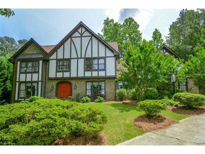 305 Spindle Court, Sandy Springs, Georgia 30350, 4 Bedrooms Bedrooms, ,3 BathroomsBathrooms,Residential,Sold,305 Spindle Court,5807049