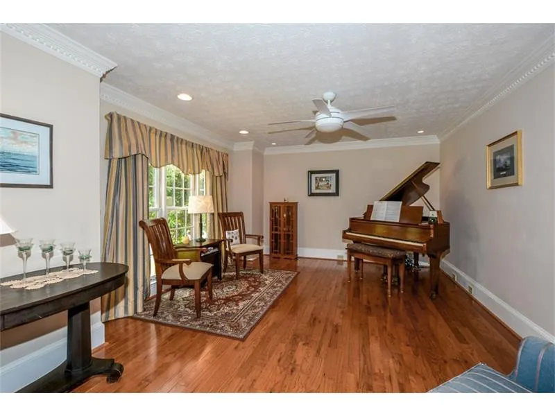 305 Spindle Court, Sandy Springs, Georgia 30350, 4 Bedrooms Bedrooms, ,3 BathroomsBathrooms,Residential,Sold,305 Spindle Court,5807049