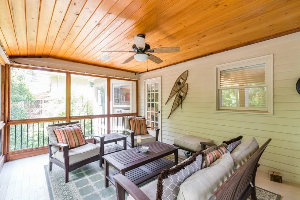 6160 Mountain Brook Lane, Sandy Springs, Georgia 30328, 4 Bedrooms Bedrooms, ,3 BathroomsBathrooms,Residential,Sold,6160 Mountain Brook Lane,5891106