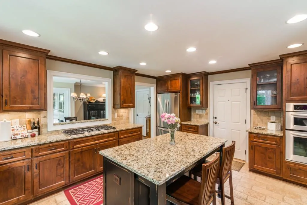 6160 Mountain Brook Lane, Sandy Springs, Georgia 30328, 4 Bedrooms Bedrooms, ,3 BathroomsBathrooms,Residential,Sold,6160 Mountain Brook Lane,5891106