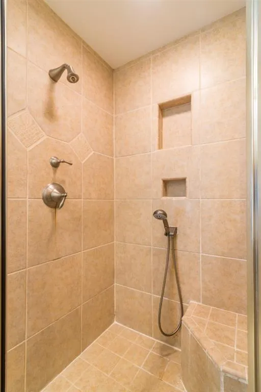 6160 Mountain Brook Lane, Sandy Springs, Georgia 30328, 4 Bedrooms Bedrooms, ,3 BathroomsBathrooms,Residential,Sold,6160 Mountain Brook Lane,5891106