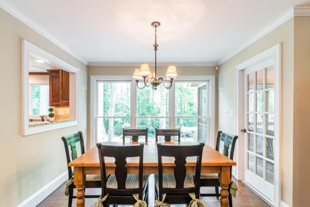 6160 Mountain Brook Lane, Sandy Springs, Georgia 30328, 4 Bedrooms Bedrooms, ,3 BathroomsBathrooms,Residential,Sold,6160 Mountain Brook Lane,5891106