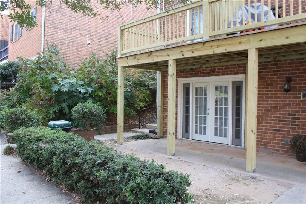 6520 Roswell Road Unit 55, Atlanta, Georgia 30328, 2 Bedrooms Bedrooms, ,2 BathroomsBathrooms,Residential,Sold,6520 Roswell Road Unit 55,5903247