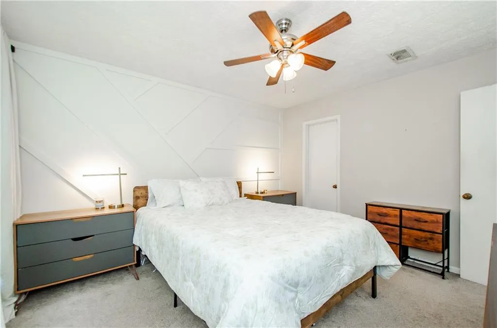 5157 Roswell Road Unit 2, Atlanta, Georgia 30342, 1 Bedroom Bedrooms, ,1 BathroomBathrooms,Residential,For Sale,5157 Roswell Road Unit 2,7638123