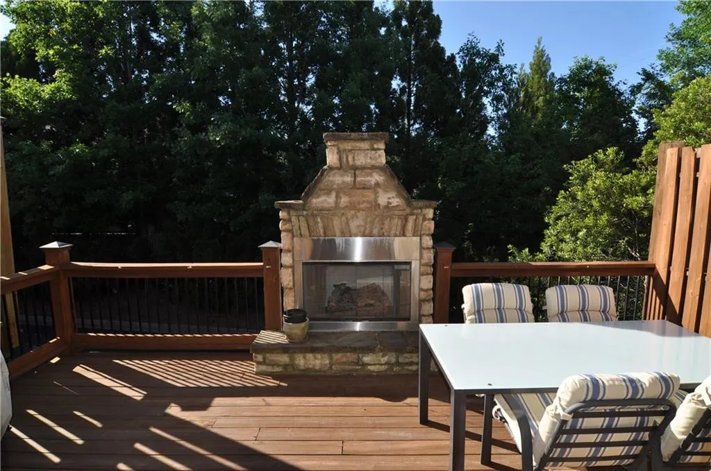 215 Mystic Ridge Hill, Sandy Springs, Georgia 30342, 4 Bedrooms Bedrooms, ,3 BathroomsBathrooms,Residential,Sold,215 Mystic Ridge Hill,6884135
