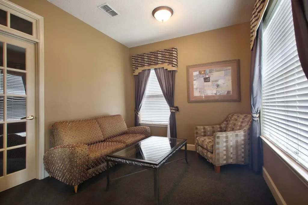 1150 Collier Road Unit J17, Atlanta, Georgia 30318, 2 Bedrooms Bedrooms, ,2 BathroomsBathrooms,Residential,Sold,1150 Collier Road Unit J17,5835169