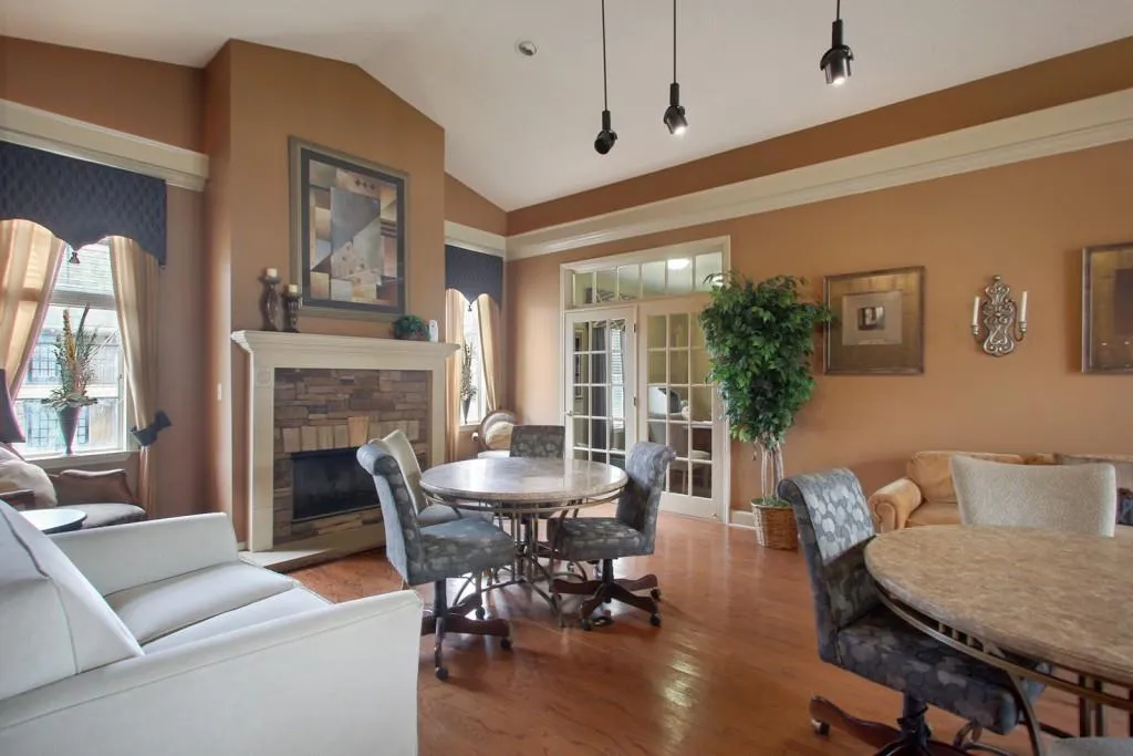 1150 Collier Road Unit J17, Atlanta, Georgia 30318, 2 Bedrooms Bedrooms, ,2 BathroomsBathrooms,Residential,Sold,1150 Collier Road Unit J17,5835169