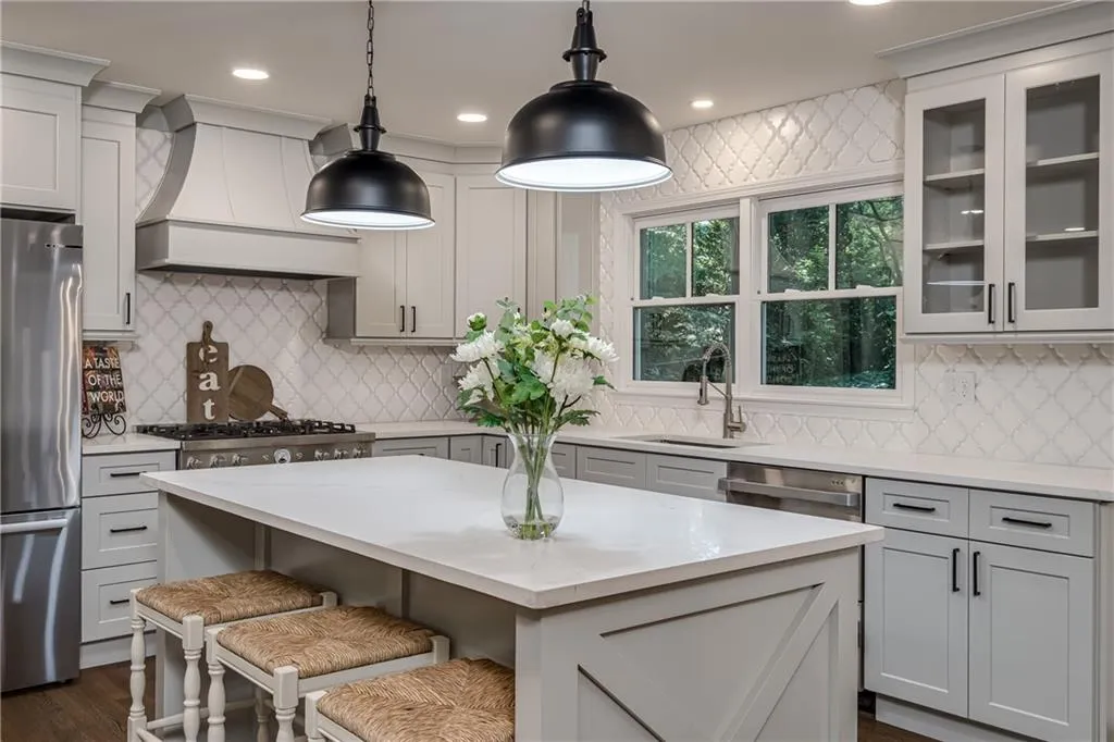 365 Forest Valley Court, Atlanta, Georgia 30342, 5 Bedrooms Bedrooms, ,3 BathroomsBathrooms,Residential,Sold,365 Forest Valley Court,6941814