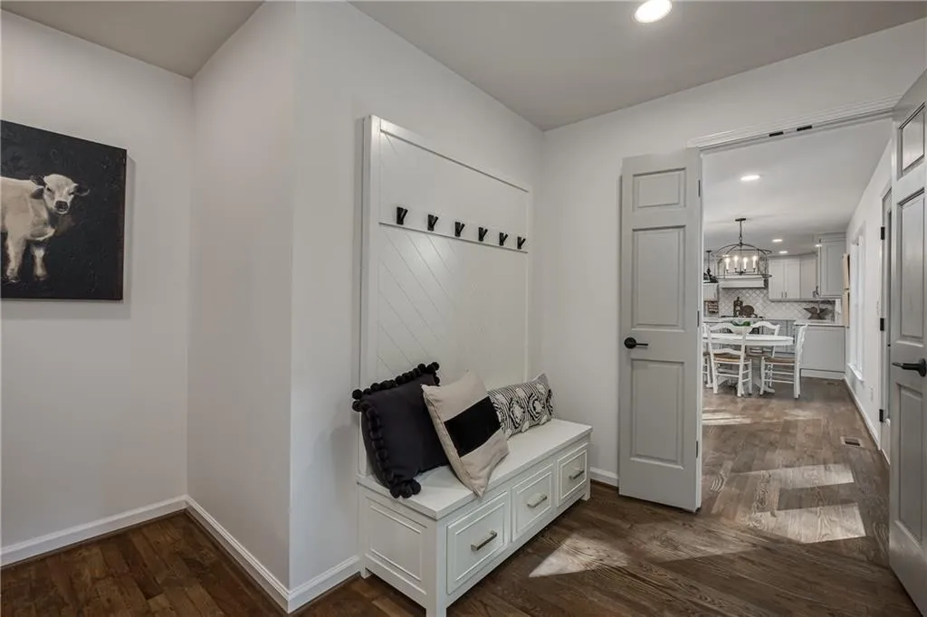 365 Forest Valley Court, Atlanta, Georgia 30342, 5 Bedrooms Bedrooms, ,3 BathroomsBathrooms,Residential,Sold,365 Forest Valley Court,6941814