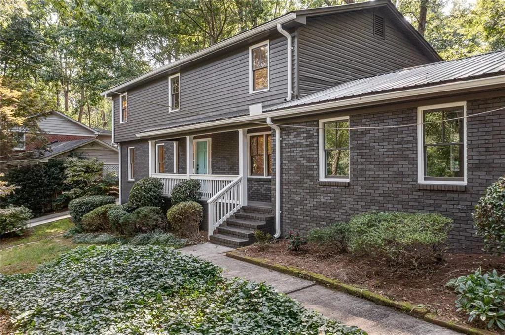 365 Forest Valley Court, Atlanta, Georgia 30342, 5 Bedrooms Bedrooms, ,3 BathroomsBathrooms,Residential,Sold,365 Forest Valley Court,6941814
