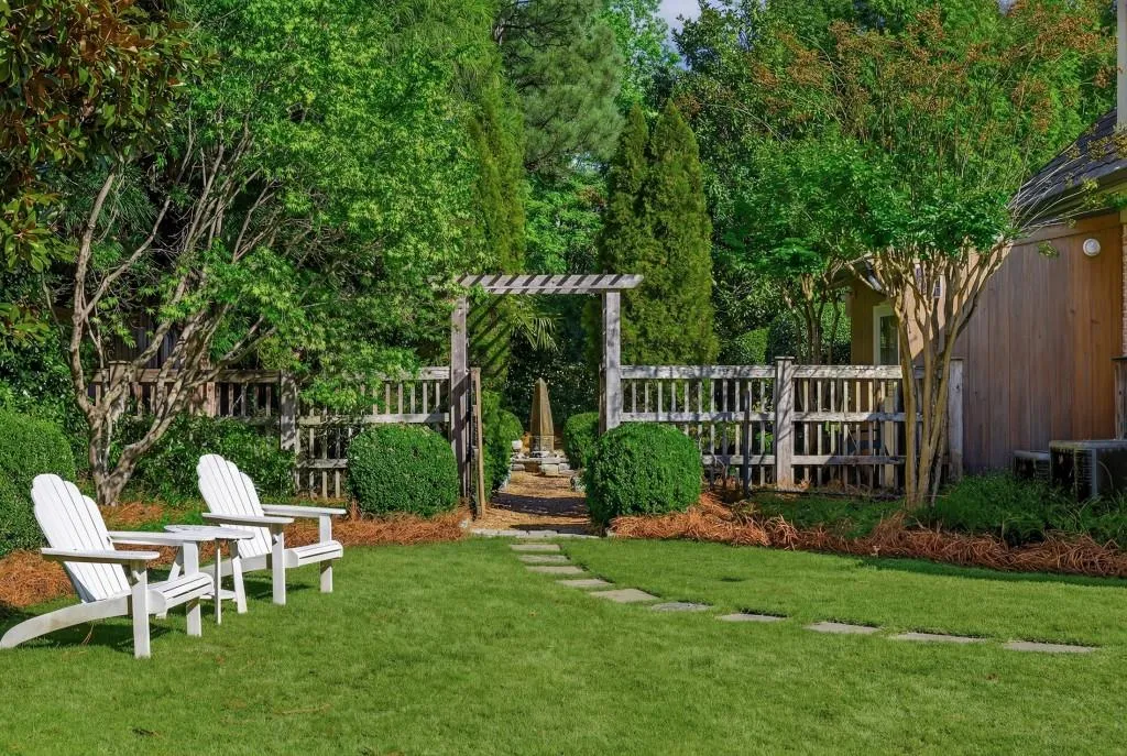 11 Leighton Court, Sandy Springs, Georgia 30327, 6 Bedrooms Bedrooms, ,7 BathroomsBathrooms,Residential,For Sale,11 Leighton Court,7712134