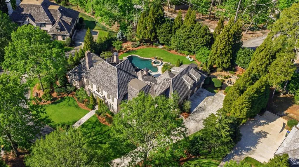 11 Leighton Court, Sandy Springs, Georgia 30327, 6 Bedrooms Bedrooms, ,7 BathroomsBathrooms,Residential,For Sale,11 Leighton Court,7712134
