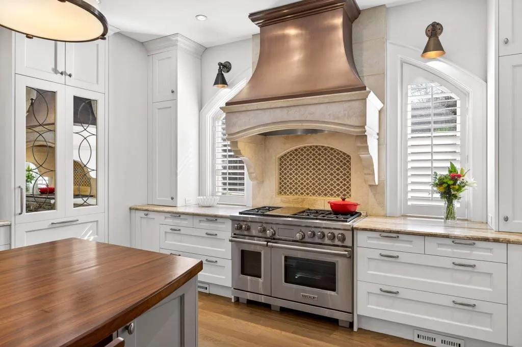 11 Leighton Court, Sandy Springs, Georgia 30327, 6 Bedrooms Bedrooms, ,7 BathroomsBathrooms,Residential,For Sale,11 Leighton Court,7712134