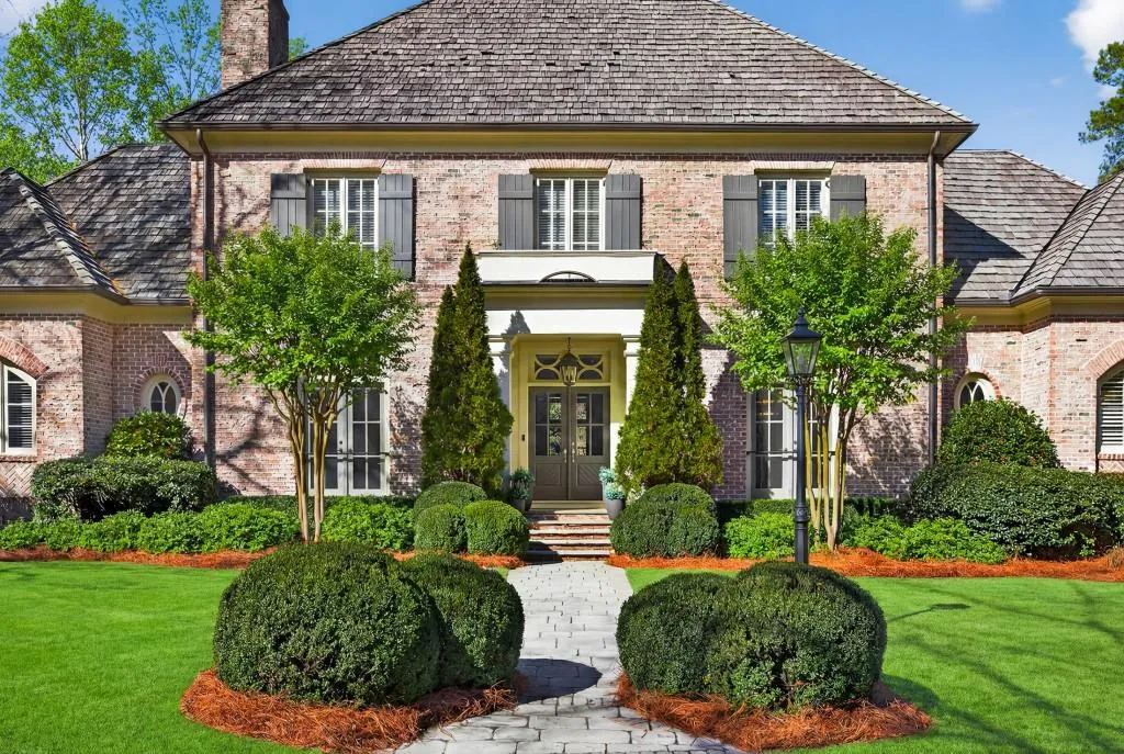 11 Leighton Court, Sandy Springs, Georgia 30327, 6 Bedrooms Bedrooms, ,7 BathroomsBathrooms,Residential,For Sale,11 Leighton Court,7712134