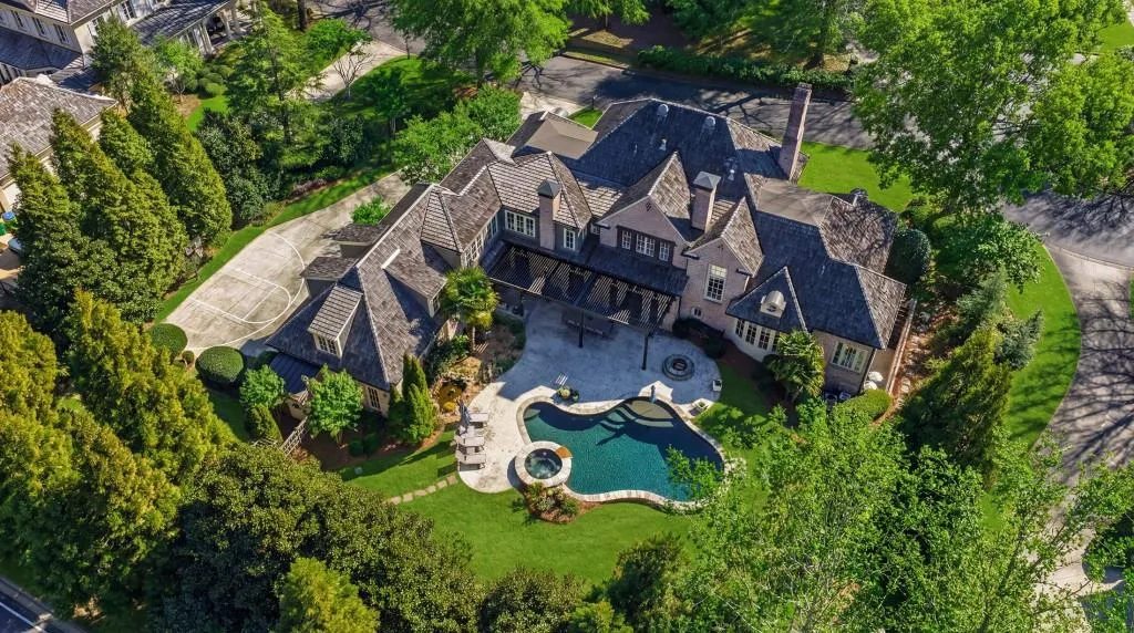 11 Leighton Court, Sandy Springs, Georgia 30327, 6 Bedrooms Bedrooms, ,7 BathroomsBathrooms,Residential,For Sale,11 Leighton Court,7712134